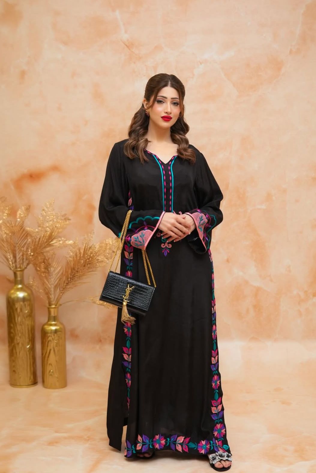 AMELIA BLACK & RED