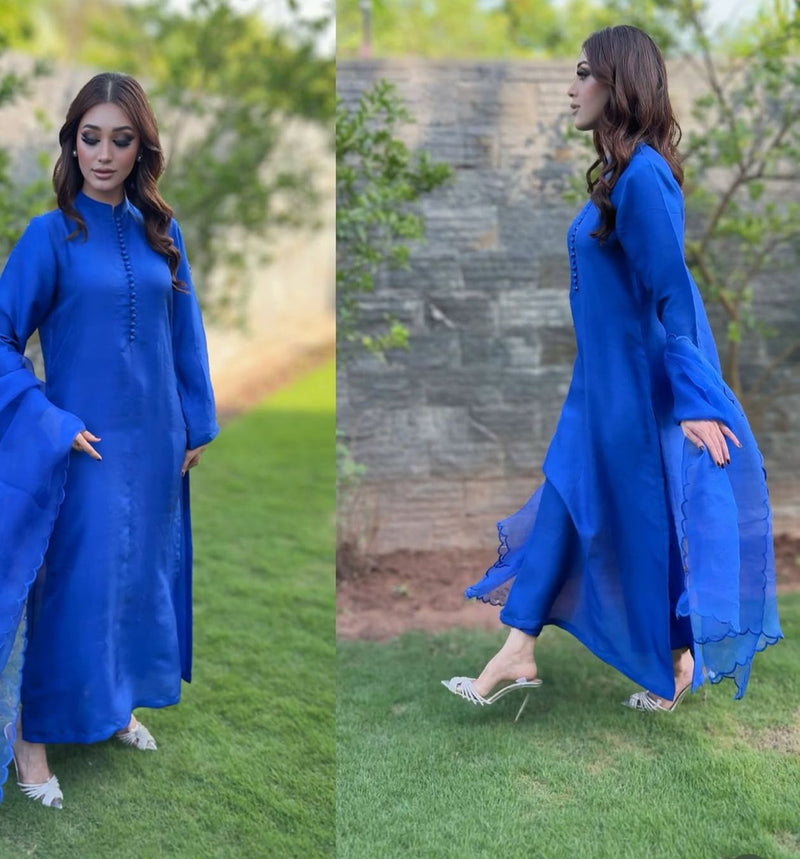 MIDNIGHT SAPPHIRE